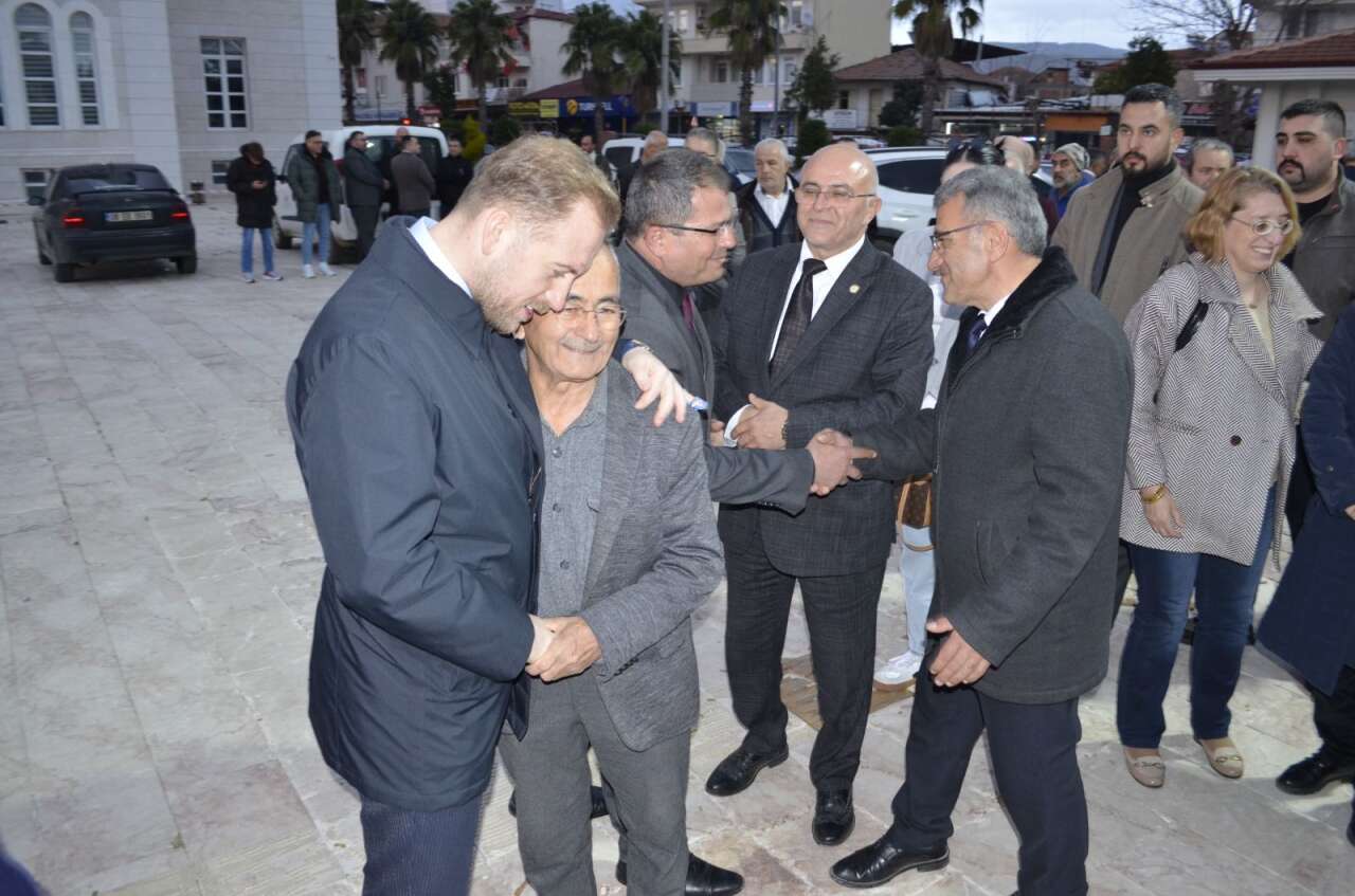 MHP Muğla İl Başkanı Burak Demirel Seydikemer’de Vatandaşlarla İftarda Buluştu 11